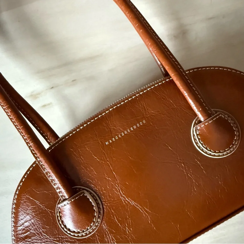 Margesherwood Elegant Brown Leather Shoulder Bag - Picture 3 of 6